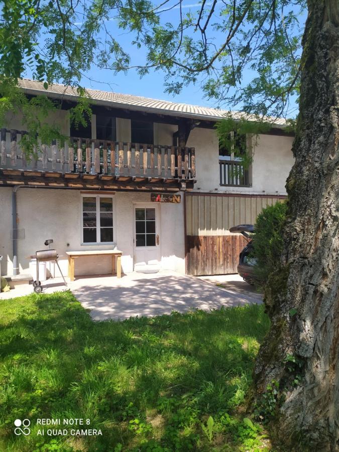 Le Saloon Hotel Chazey-sur-Ain Bagian luar foto