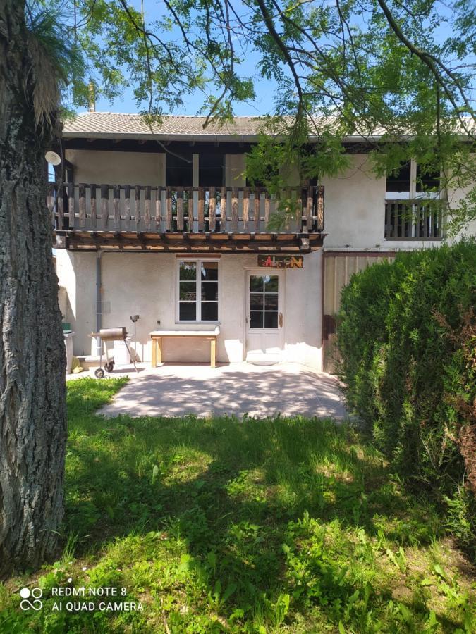 Le Saloon Hotel Chazey-sur-Ain Bagian luar foto
